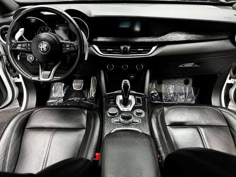 Used 2023 Alfa Romeo Stelvio Sprint RWD image 38