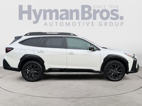 Used 2023 Subaru Outback Onyx Edition image 2