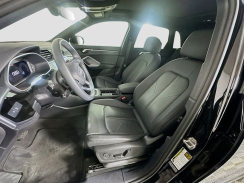 Used 2023 Audi Q3 2.0T Premium w/ Convenience Package AWD/4WD image 13