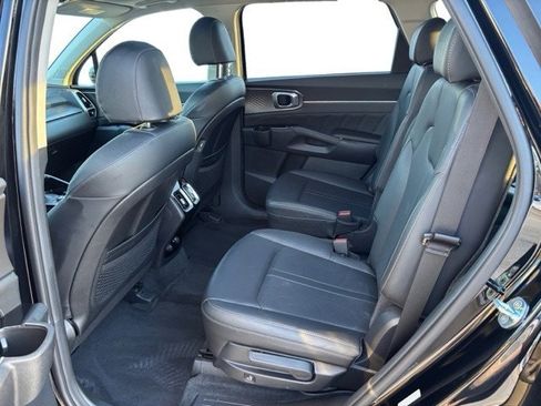 Certified 2023 Kia Sorento SX image 12