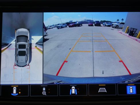 Used 2024 Buick Enclave Avenir w/ Avenir Technology Package FWD image 24