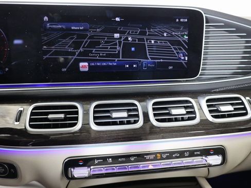 Used 2025 Mercedes-Benz GLS 450 4MATIC image 22