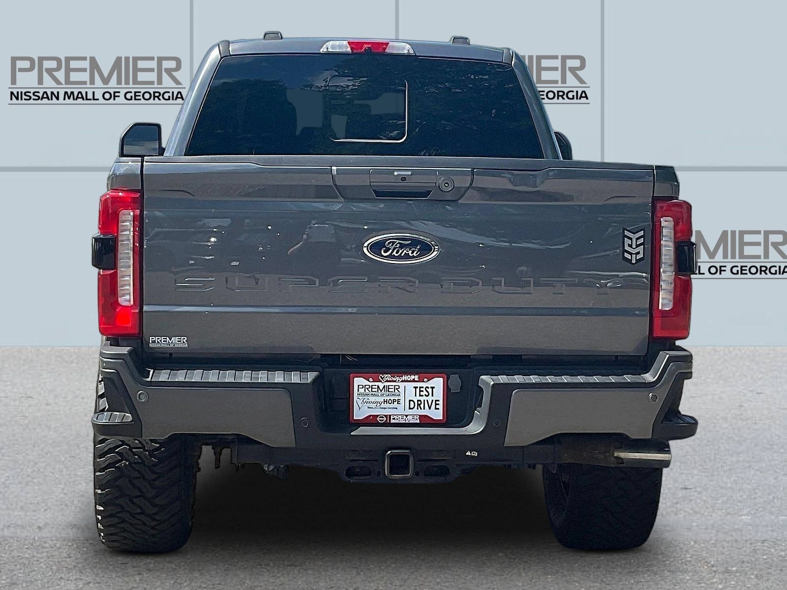 Used 2023 Ford F250 Lariat w/ Lariat Ultimate Package AWD/4WD image 6