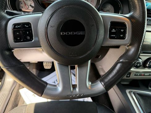 Used 2014 Dodge Challenger SRT8 RWD image 39