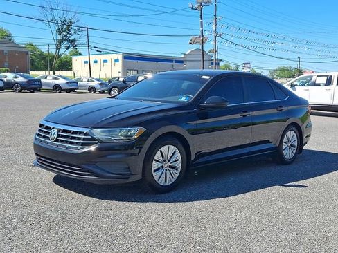 Used 2019 Volkswagen Jetta S w/ Driver Assistance Package FWD image 3
