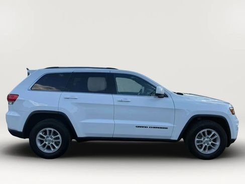 Used 2019 Jeep Grand Cherokee Laredo RWD image 6