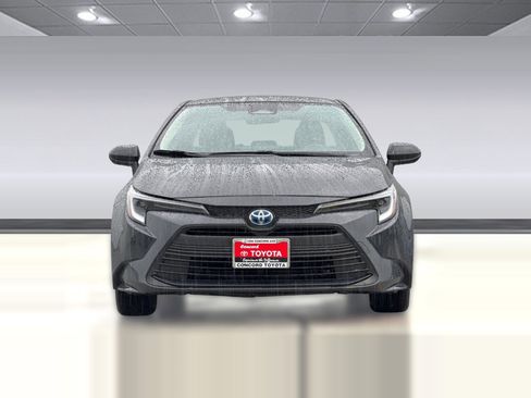 Used 2024 Toyota Corolla LE image 5