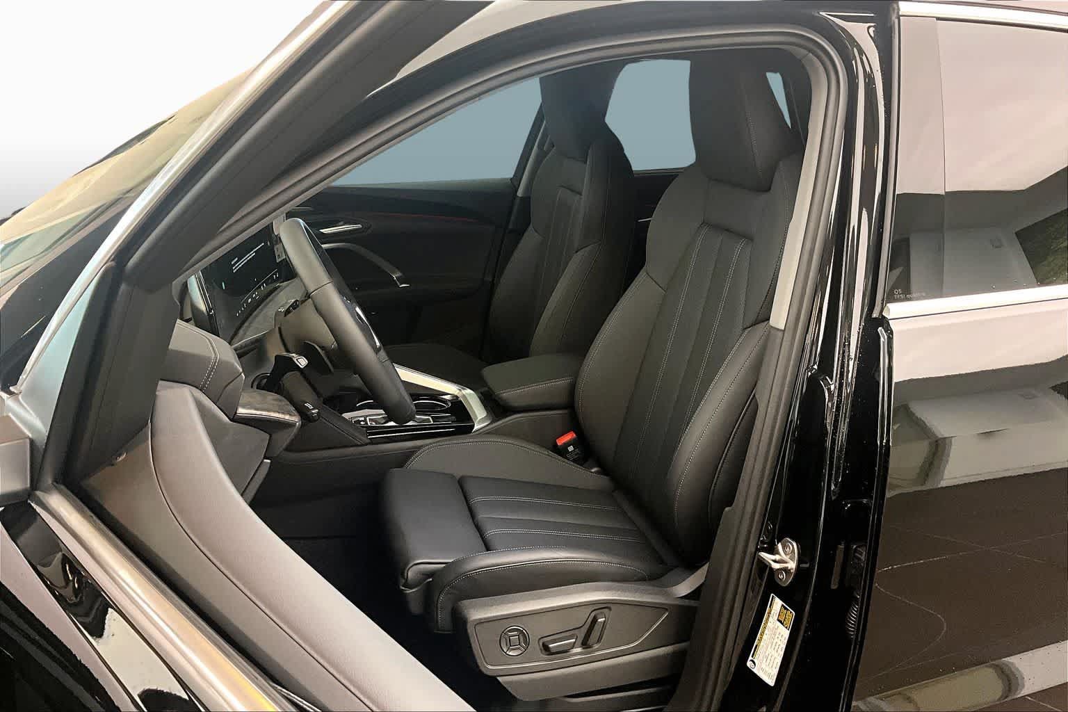 New 2025 Audi Q5 Premium Plus AWD/4WD image 9