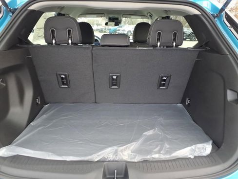 New 2027 Chevrolet Bolt LT w/ Comfort Package image 16