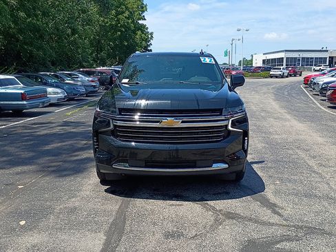 Used 2022 Chevrolet Suburban LT AWD/4WD image 8
