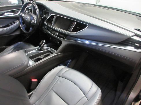 Used 2019 Buick Enclave Essence w/ Trailering Package, 5000 lbs. AWD/4WD image 16