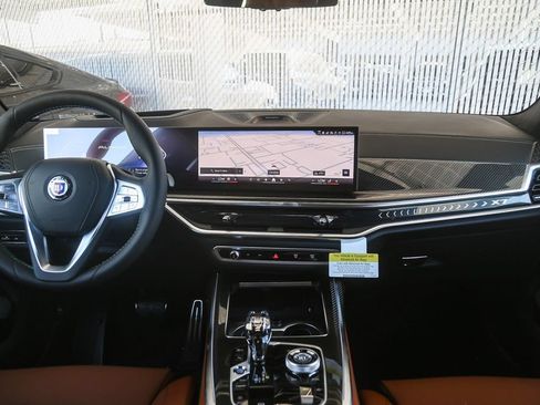 New 2026 BMW ALPINA XB7 AWD/4WD image 9