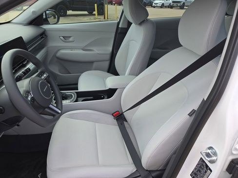 New 2026 Hyundai Kona SE image 16