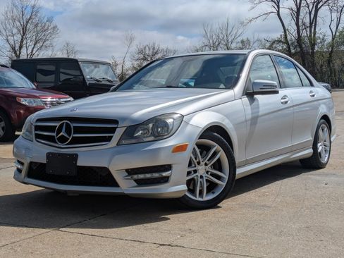 Used 2014 Mercedes-Benz C 300 4MATIC Sedan image 1