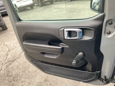 Used 2021 Jeep Wrangler Unlimited Sport image 20