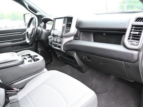 Used 2024 RAM 2500 Big Horn AWD/4WD image 29
