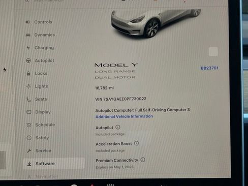 Used 2023 Tesla Model Y Long Range AWD/4WD image 5