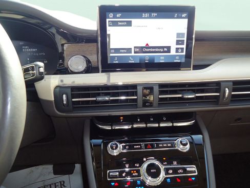 Used 2021 Lincoln Corsair Reserve w/ Equipment Group 201A image 15