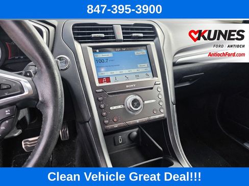 Used 2017 Ford Fusion Titanium FWD image 18