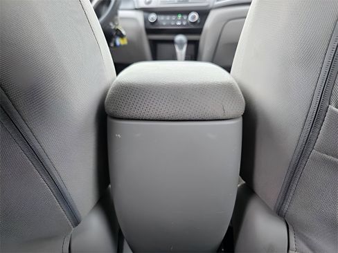 Used 2012 Honda Civic LX image 16