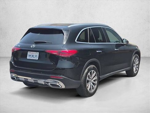 Used 2024 Mercedes-Benz GLC 300 image 5