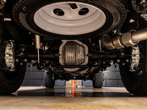 Used 2025 Ford F450 Platinum w/ Platinum Plus Package image 16