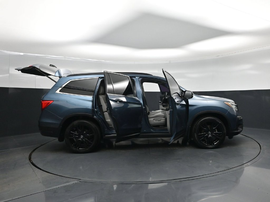 Used 2021 Honda Pilot Special Edition image 3