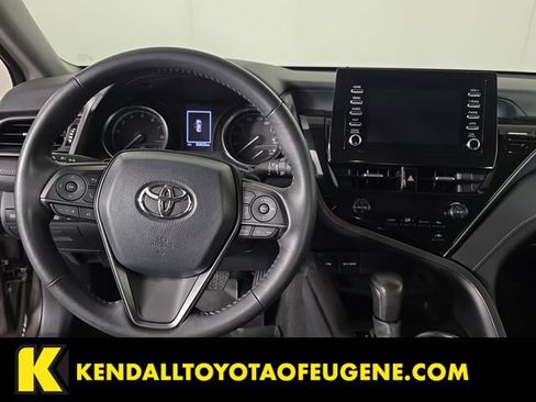 Used 2024 Toyota Camry SE FWD image 9