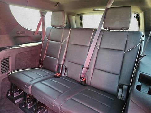 Used 2022 Cadillac Escalade ESV Premium Luxury w/ Performance Package AWD/4WD image 19