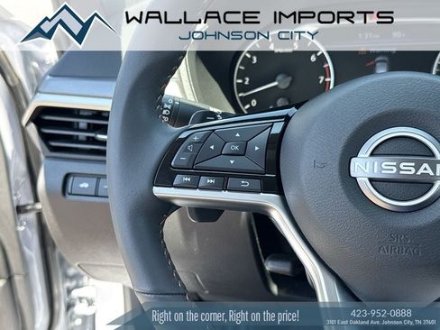 Used 2024 Nissan Altima 2.5 SR AWD/4WD image 28