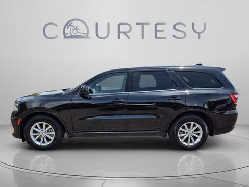 Used 2025 Dodge Durango GT RWD image 2