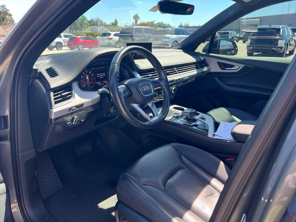 Used 2018 Audi Q7 2.0T Premium Plus w/ Premium Plus Package AWD/4WD image 11
