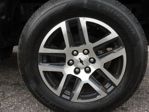 Used 2019 Chevrolet Silverado 1500 Custom Trail Boss w/ Custom Convenience Package AWD/4WD image 21