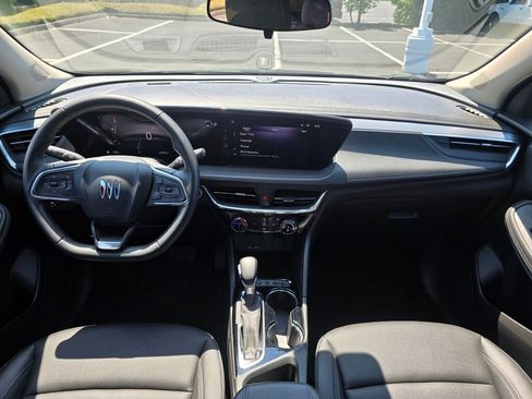 Used 2024 Buick Encore GX Sport Touring image 20