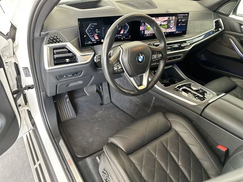 Used 2024 BMW X5 xDrive40i AWD/4WD image 13