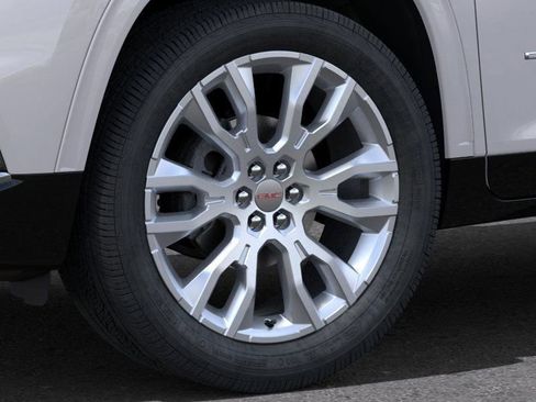 New 2025 GMC Acadia Denali w/ Super Cruise Package image 9