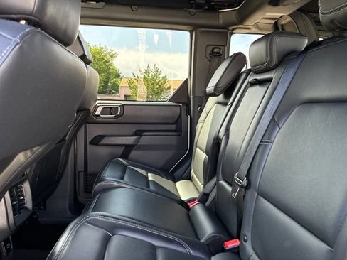 Used 2025 Ford Bronco Outer Banks AWD/4WD image 23
