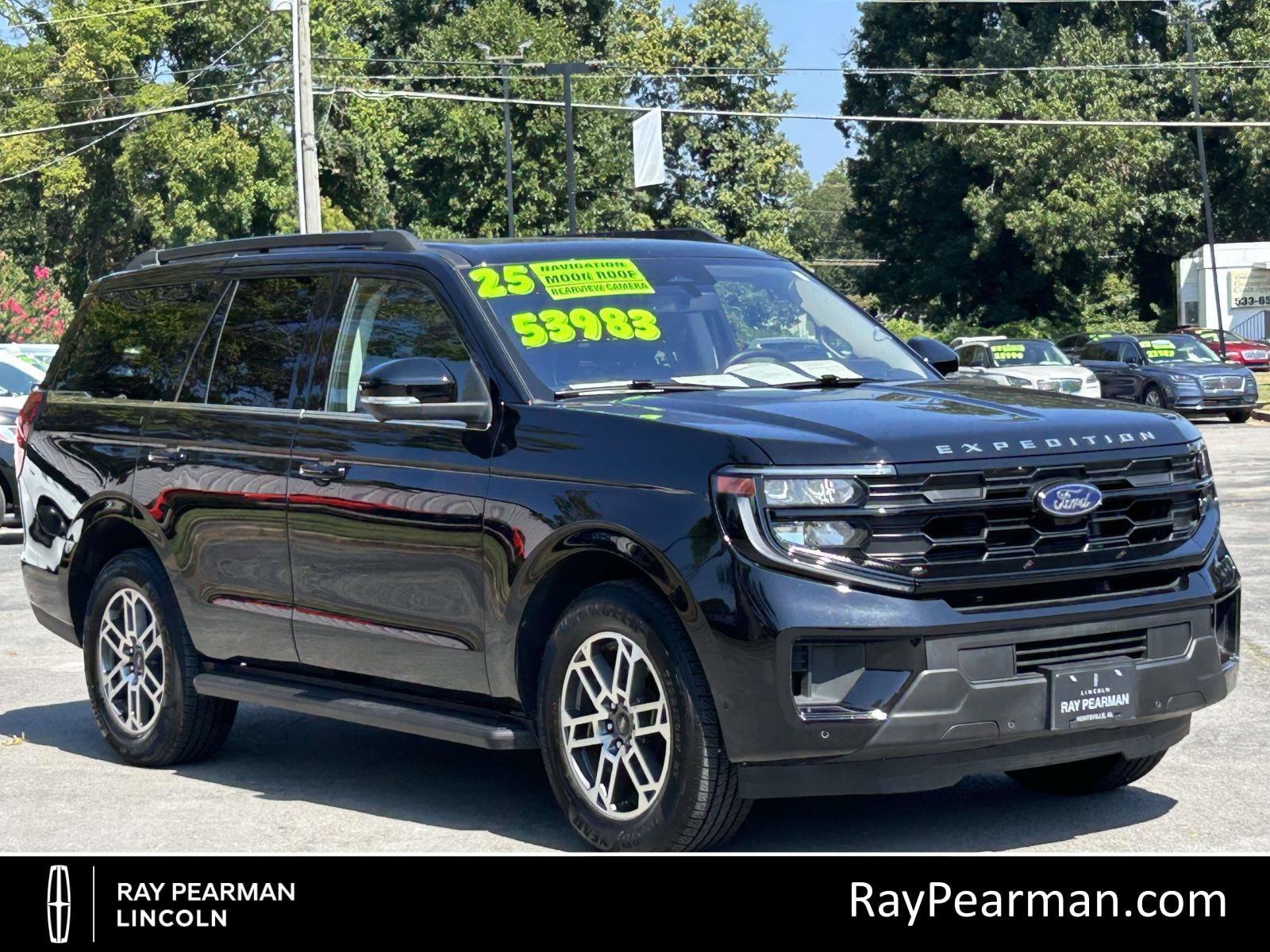 Used 2025 Ford Expedition Active RWD image 1