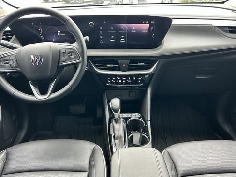 Used 2025 Buick Encore GX Avenir w/ Avenir Technology Package image 12