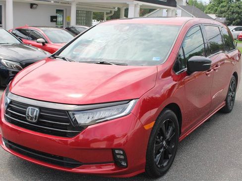 Used 2023 Honda Odyssey Sport image 3