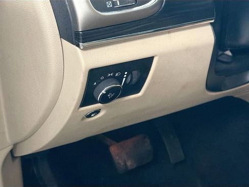 Used 2020 Jeep Grand Cherokee Limited image 10