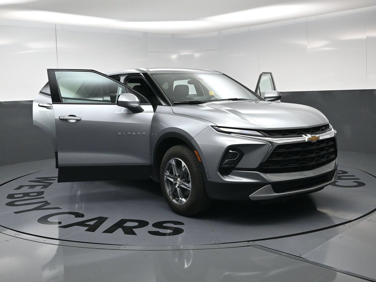Used 2026 Chevrolet Blazer LT FWD image 25