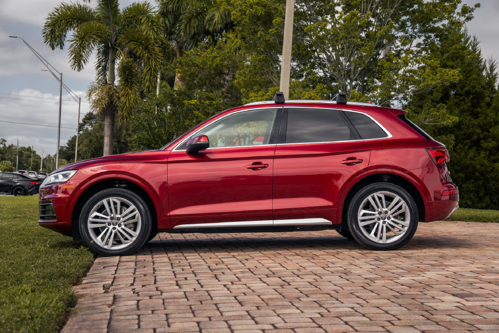 Used 2019 Audi Q5 2.0T Premium Plus AWD/4WD image 2