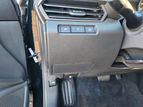 New 2025 Nissan Altima 2.5 SV image 16