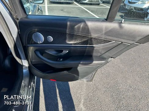 Used 2019 Mercedes-Benz E 300 4MATIC image 15
