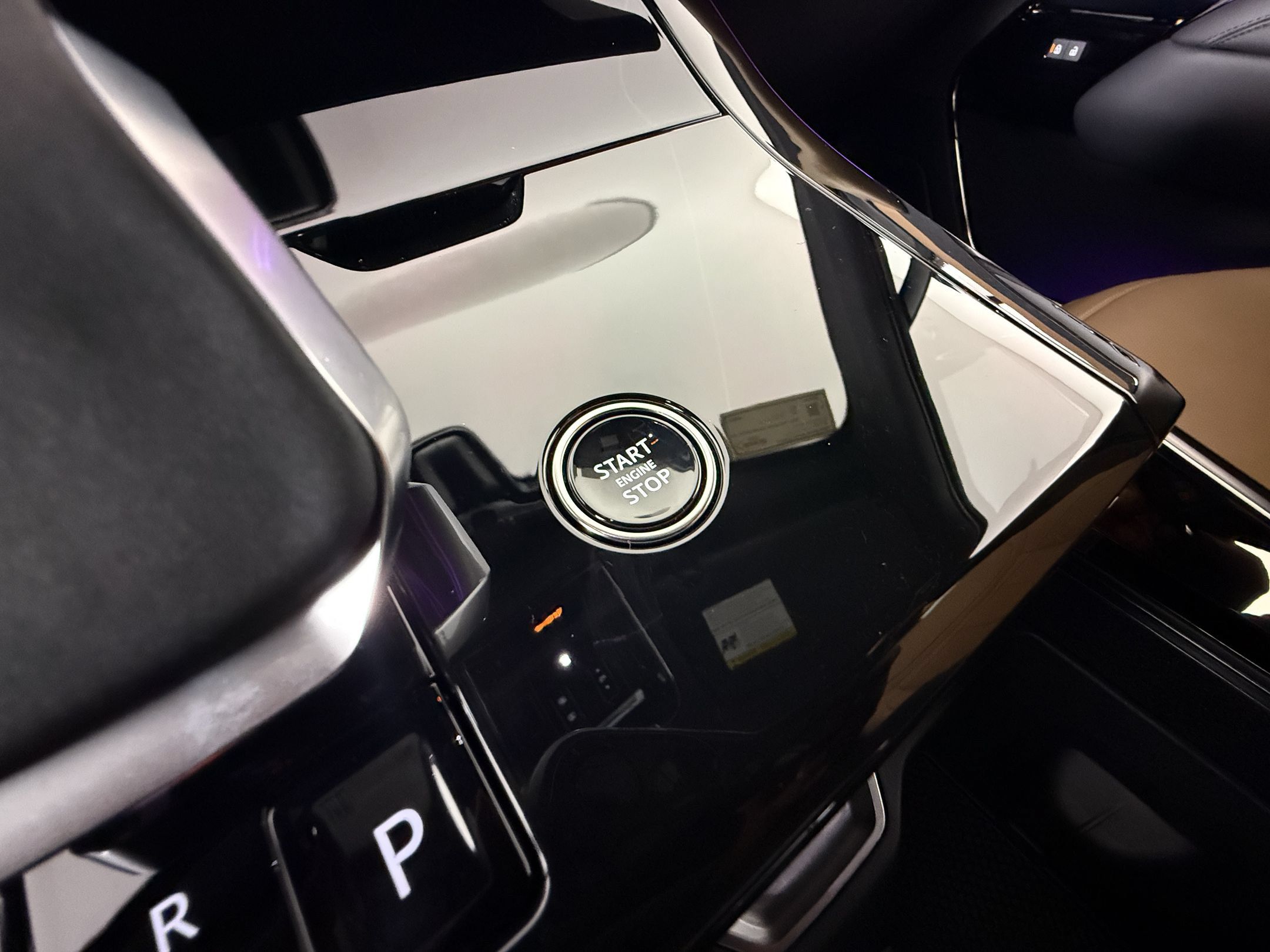 New 2027 Land Rover Range Rover Sport Dynamic SE AWD/4WD image 17