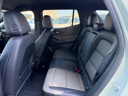 Used 2025 Chevrolet Equinox LT w/ Convenience Package II AWD/4WD image 24