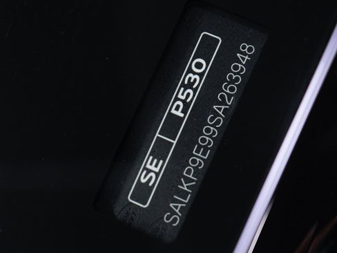 Used 2025 Land Rover Range Rover SE image 48