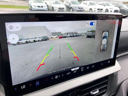 Certified 2025 Ford Explorer Platinum image 26