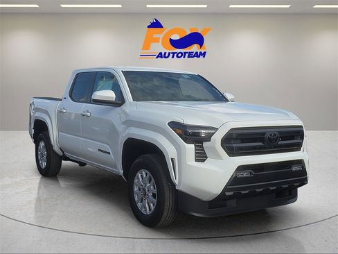 New 2026 Toyota Tacoma SR5 image 7